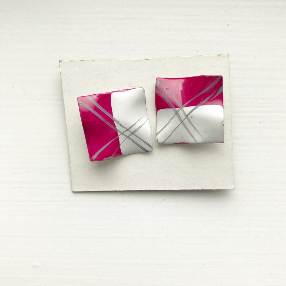 Vintage hot pink & white square stud earrings